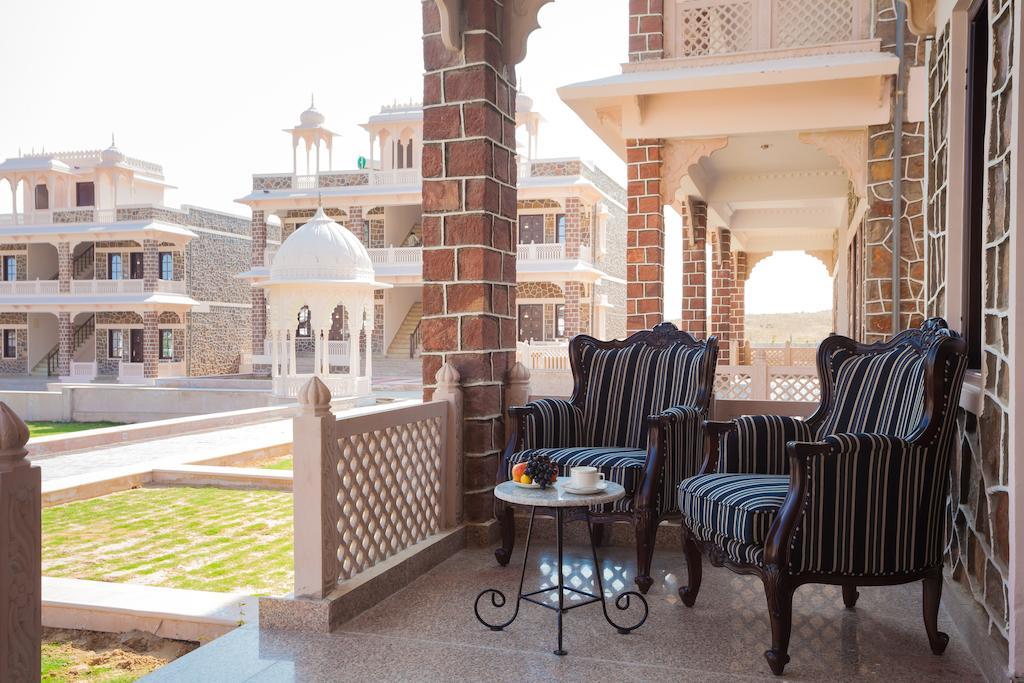 Hokaran Bhanwar Singh Palace חדר תמונה